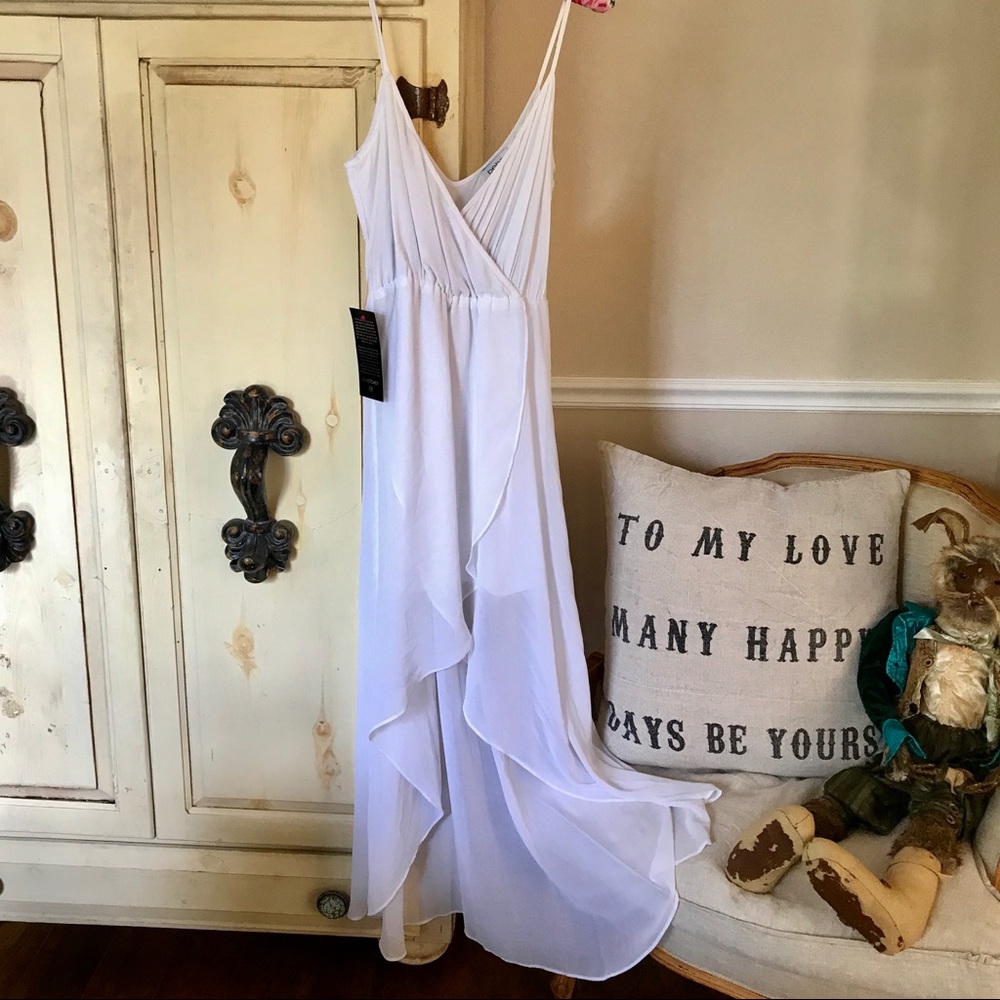 NWT BEBE Fierce Goddess White Summer Dress